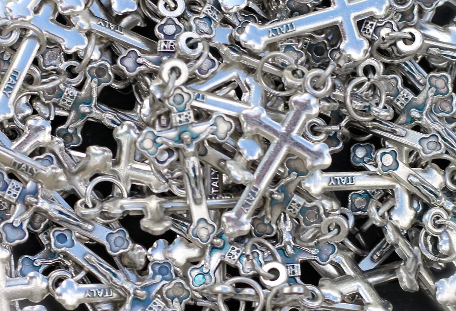 Small Loose Medal Crucifix 0320 0321 0322